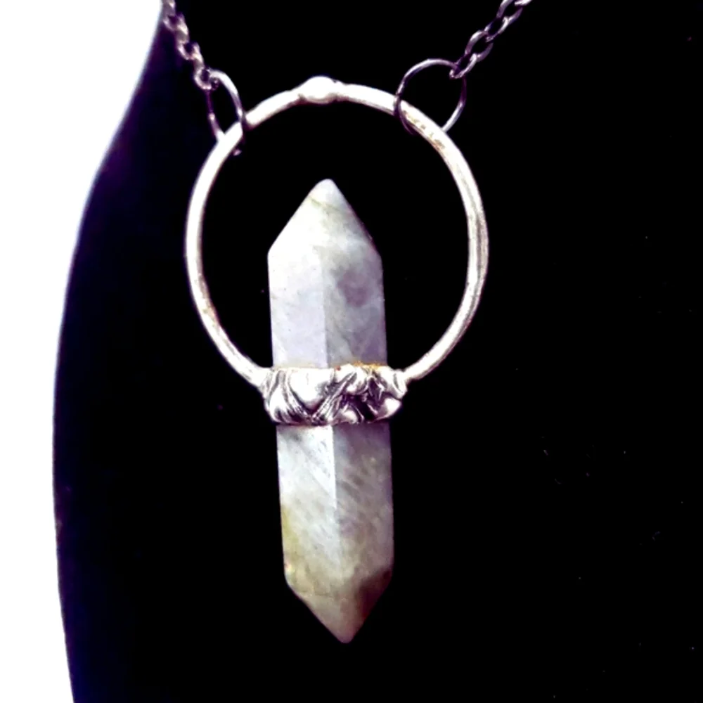 Labradorite crystal necklace - Picture 5 of 15